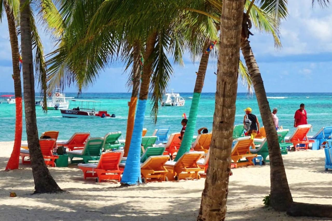 Sol Caribe Suites - Playa Los Corales - Beach Club, Wifi, Swimming Pool 푼타 카나 외부 사진